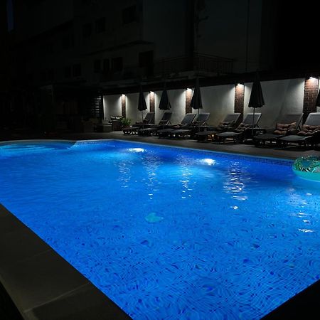 Hotel Rai Trjavna Kültér fotó