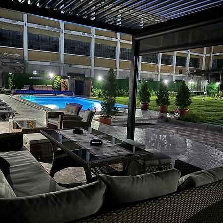 Hotel Rai Trjavna Kültér fotó