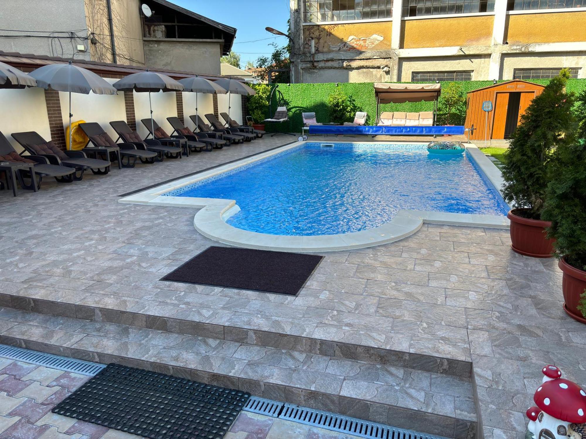 Hotel Rai Trjavna Kültér fotó