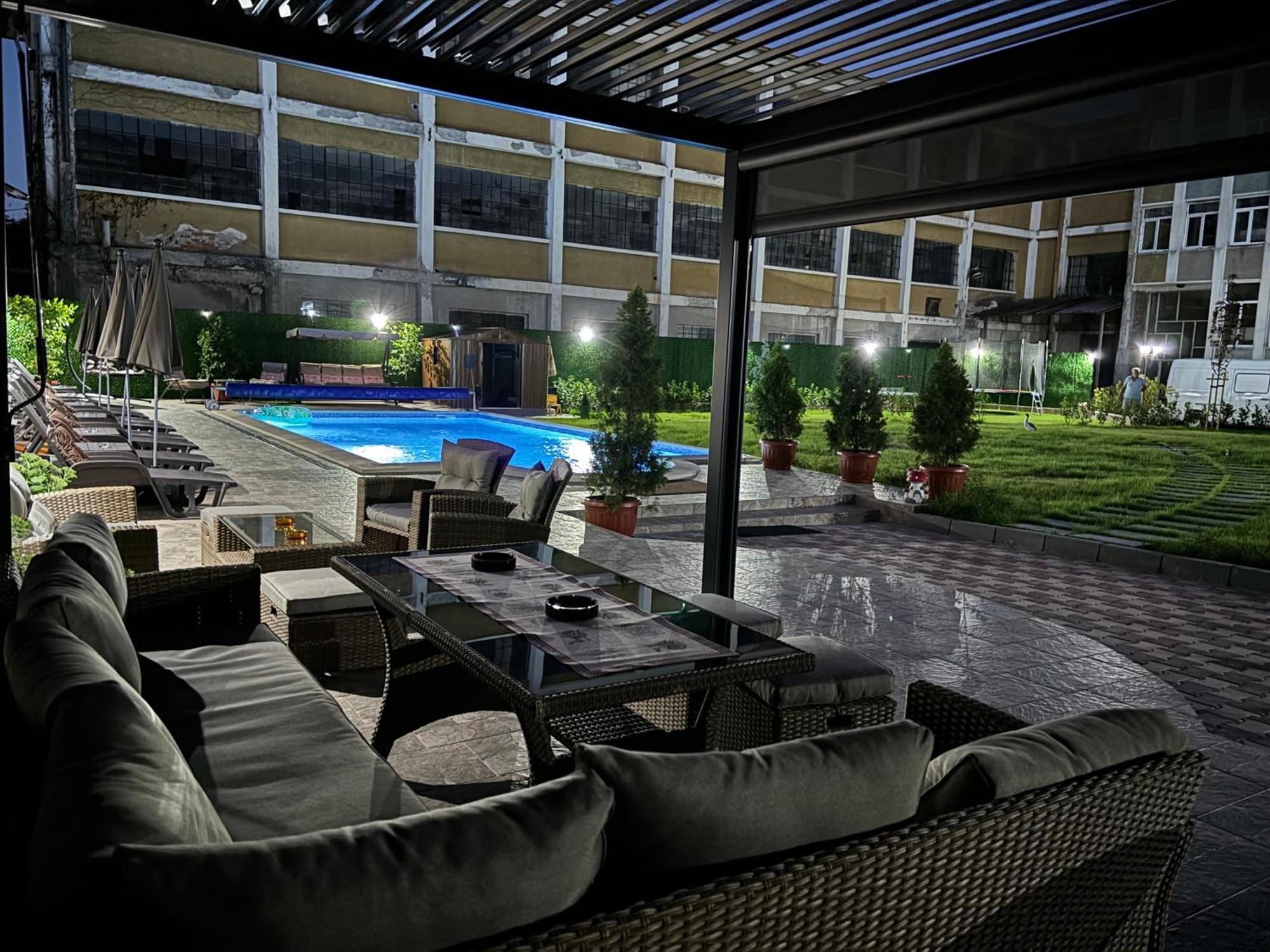 Hotel Rai Trjavna Kültér fotó